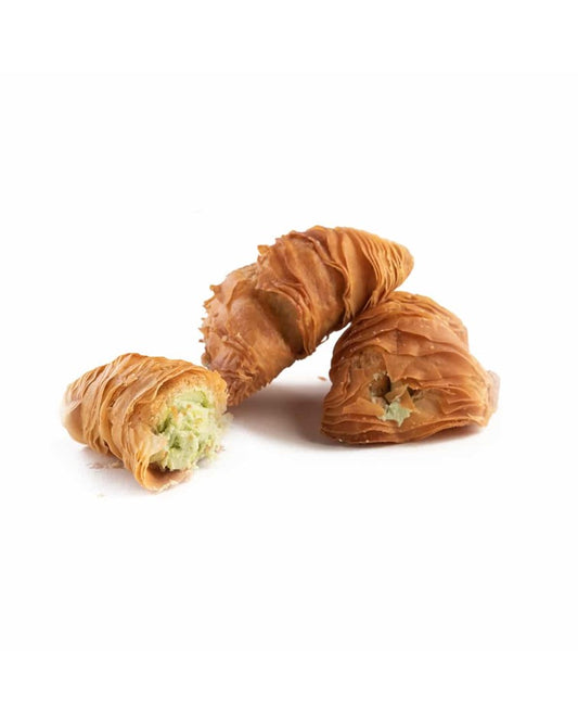 Aragostine Pastry Filled with Pistachio Flavoured Cream 40g